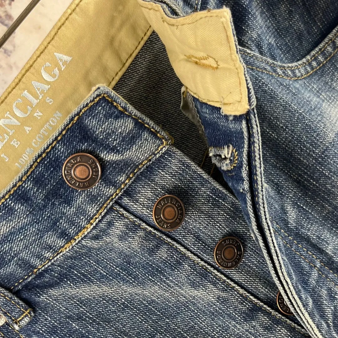 BB 152 🔘 𝐁𝐀𝐋𝐄𝐍𝐂𝐈𝐀𝐆𝐀 26SS * Quality｜ ｜ Versatile ， ， ， Retro ， 、 ； ， ， ， 。 26SSNew Arrival ， ， ， 、 ， Classic ， ， 、 ， 。 ｜ 、 、 、 ， + ， 、 ； ， 、 ； ， ， Retro 。 ｜1:1 Balenciaga ， ， 、 ，Red Light Blue ； Cowhide Leather ， + ， 。 、 、 、 ， 、 ； （ 、 、 ），Quality 。Retro ， Same Style ， ， 。 Size：M L XL XXL（30.32.34.36） ：Blue